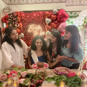bride-to-be-table-for-4-pax-two-hearts-in-love