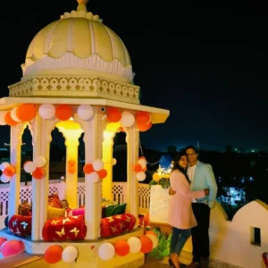 round-baradari-with-real-flowers