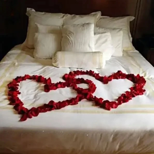 Romantic Night Decor