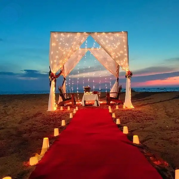 cabana-dining-by-the-beach